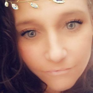 Meet your Posher, Michellee